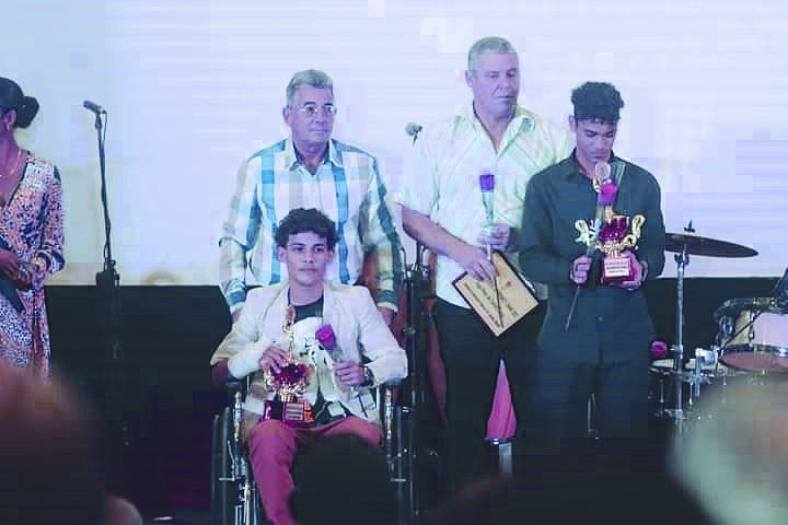 En el año 2022 recibieron Mención evento no individual. Luis Gustavo Cañabate Álvarez (CMG) y Carlos Daniel Ramos Rodríguez (HAB) . Clavadistas miembros de la dupla sincronizada de plataforma ubicada sexta en el campeonato mundial.