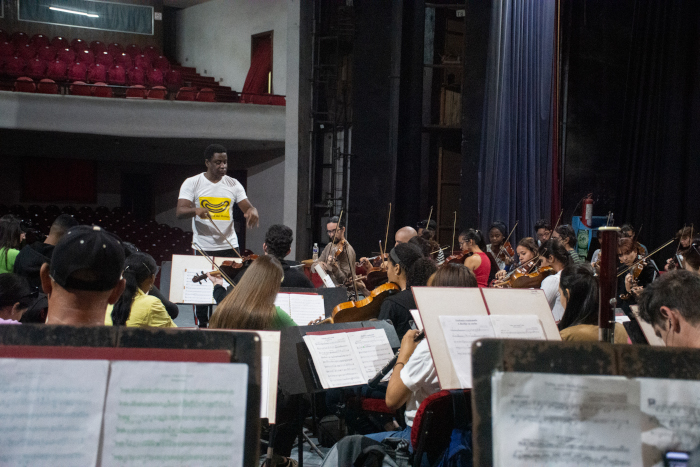 Kike Quiñones actuará con Sinfónica de Camagüey