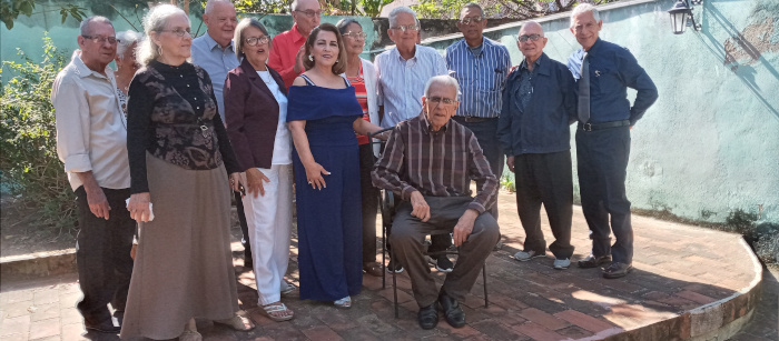 A 50 años de graduados, el amor multiplicado