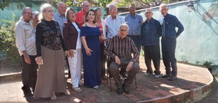 A 50 años de graduados, el amor multiplicado