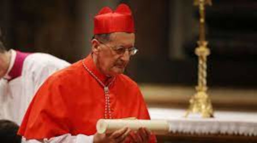 En Cuba cardenal Beniamino Stella 