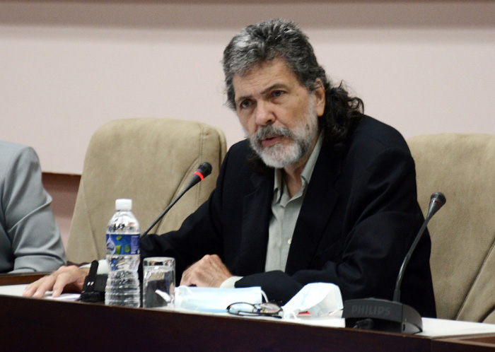 Abel Prieto: Colonización cultural en Cuba es inquietante 