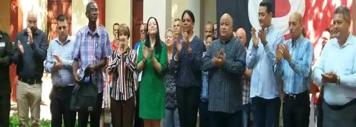 Felicitaciones y compromisos, entrega y recepción de nuevo mandato del Poder Popular 