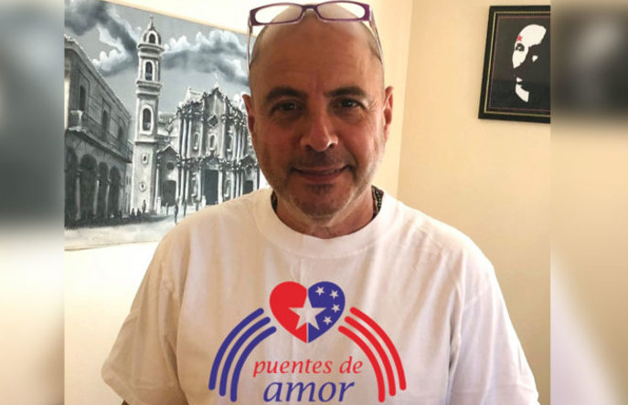 Carlos Lazo y Puentes de Amor visitaron proyecto social en Cuba