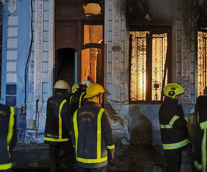 Mueren siete personas por incendio en La Habana