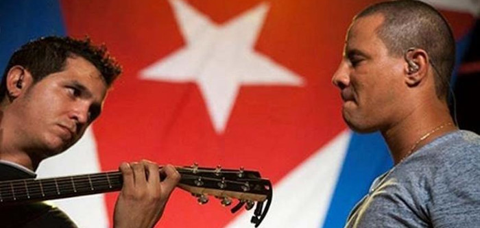 ¿Por qué les hacen la guerra a los artistas cubanos?
