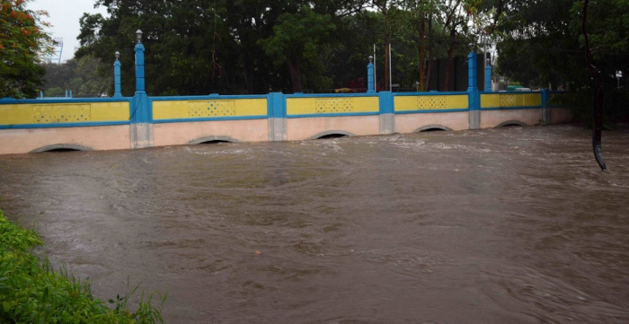 Persisten lluvias fuertes e intensas en centro y oriente de Cuba