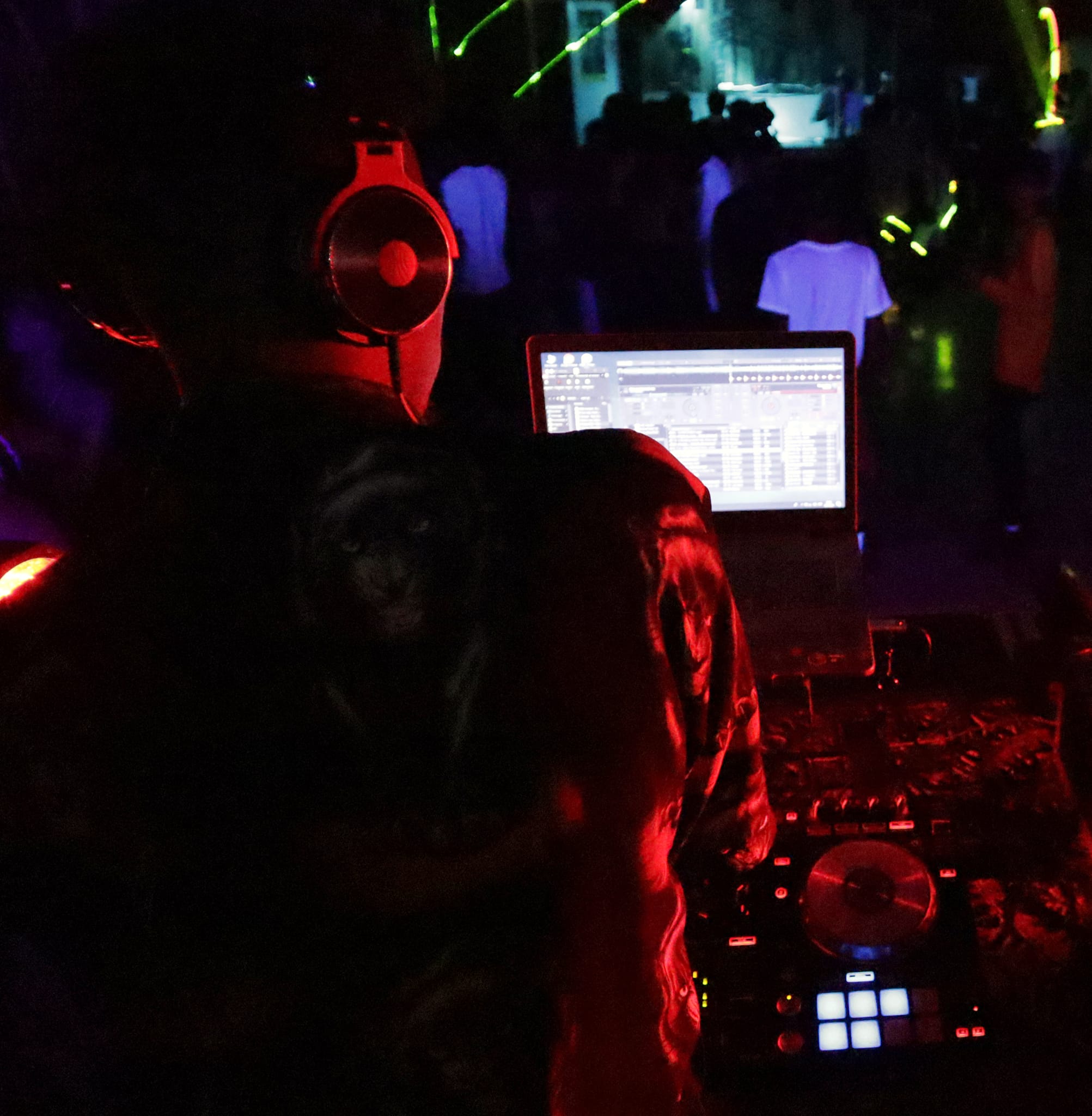 Beat 32 movió a Camagüey a ritmo electrónico