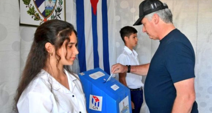 Presidente cubano ejerce su derecho al voto: un día de alegría y confirmación (+Fotos)