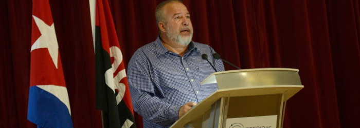 Potenciar unidad en el sector educacional