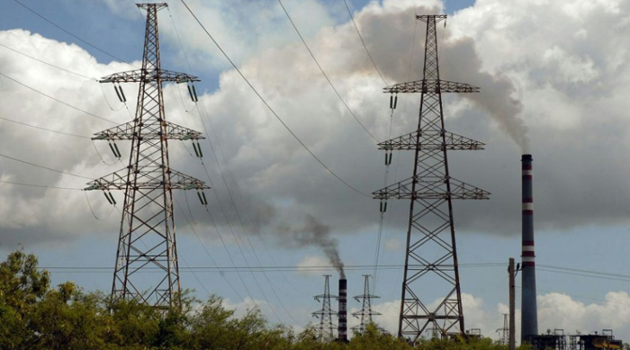 Laboran por mejorar sistema eléctrico para fin de año 