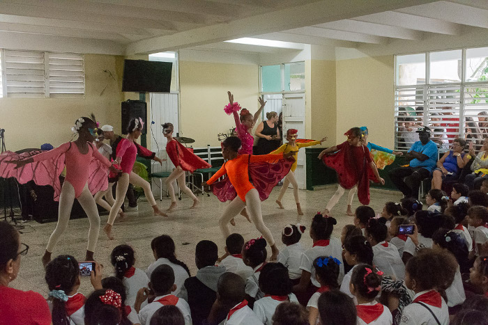 La felicidad entre notas y pasos en la EVA