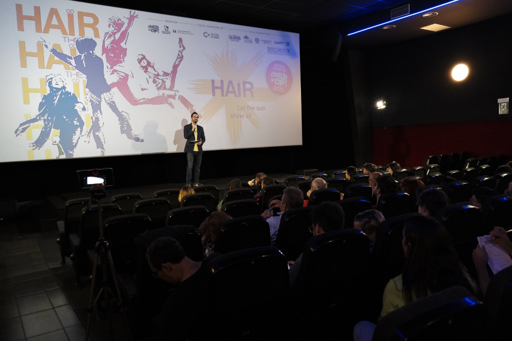 Presentación de Hair en Multicines Tenerife, municipio La Laguna.