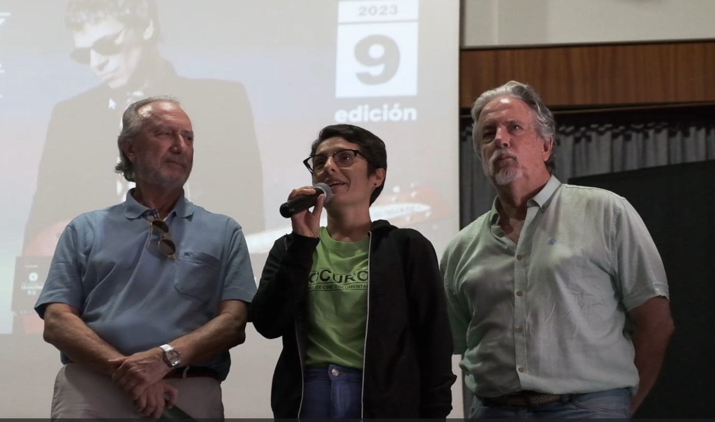  La periodista camagüeyana Yanetsy León presentó la muestra de El Almacén de la Imagen, en sesión compartida con los directores Teodoro y Santiago Ríos, pioneros del nuevo cine canario.