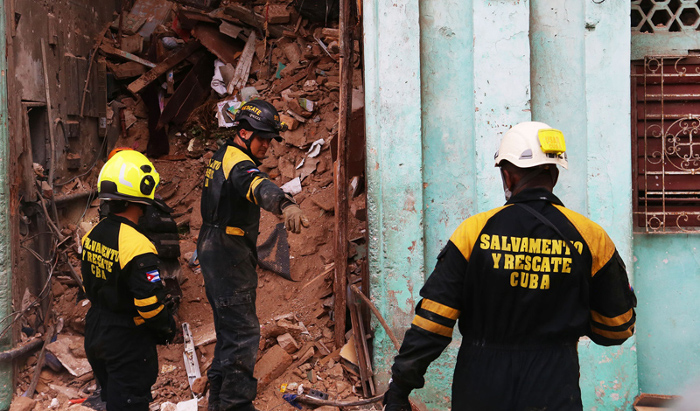 Hayan cuerpo de tercera persona atrapada en los escombros 