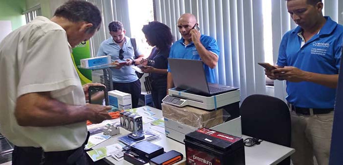 Feria tecnológica Súmate a lo digital