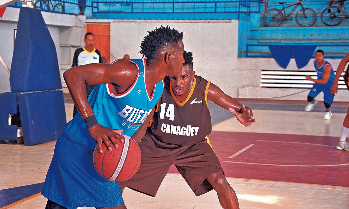 Fotos: Michel Guerra/ Invasor Tigres moribundos a mitad de TNA