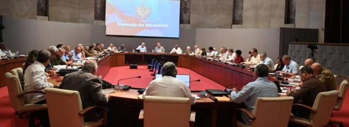 Siempre al lado del pueblo en la búsqueda de soluciones