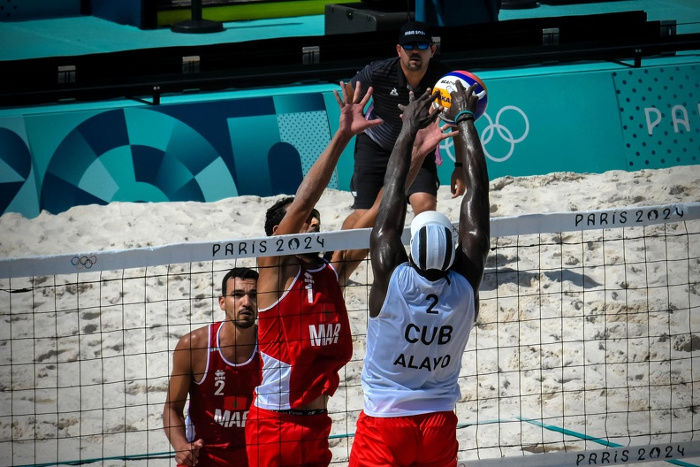 Dúo Alayo-Díaz avanza invicto y sigue ganando público en París