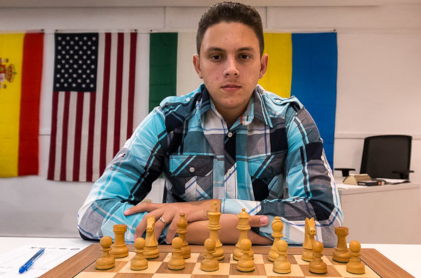 Invicto Albornoz en torneo de ajedrez en Mérida 