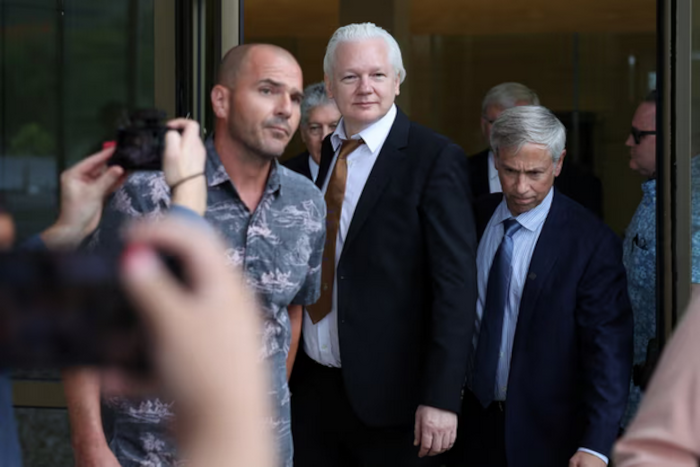 Julian Assange asegura su libertad