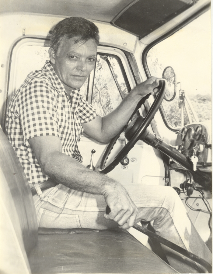 Rafael Hernández Hernández, projectionist driver, of the Camagüey veterans.