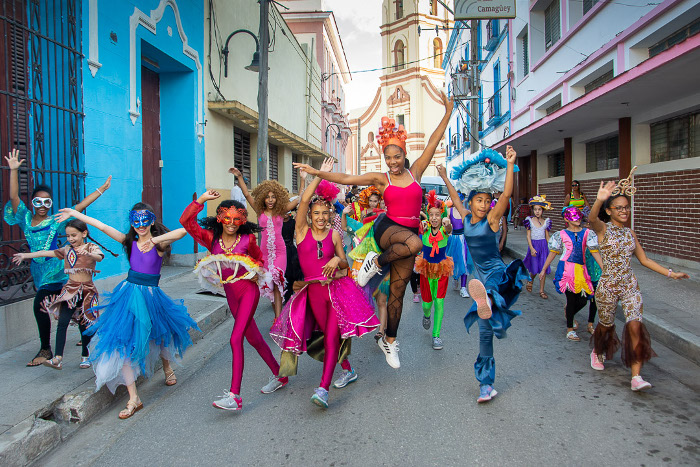 Fotos: Alejando Rodríguez Rodríguez/ Adelante Teatro y niños como estación primavera (+Fotos)