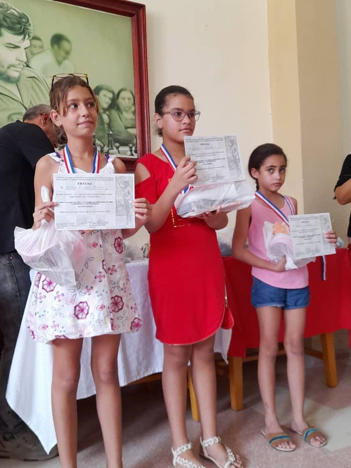 Alejandra, Alisbel y Melany