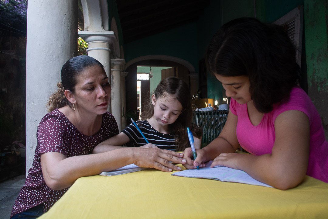 Ella es su luz, dicen. Con mamá todo parece más fácil.