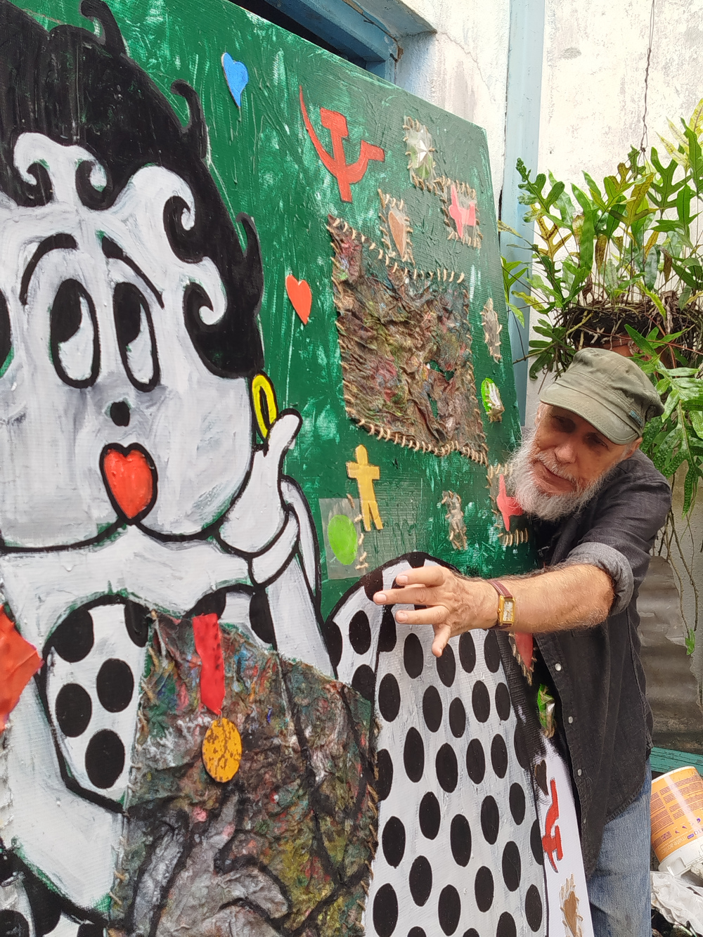 Joel Jover cose en su nueva serie dedicada a los dibujos animados de su infancia.Foto: Cortesía del entrevistado