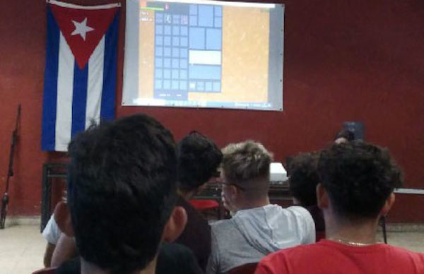 Encuentro de jóvenes programadores promueve interés informático 