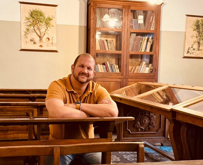 Cubano gana premio de Asociación Castellano-Manchega de Sociología