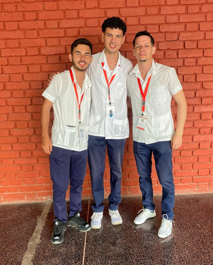 Delegados de la Universidad Médica de Camagüey. Christian al centro.