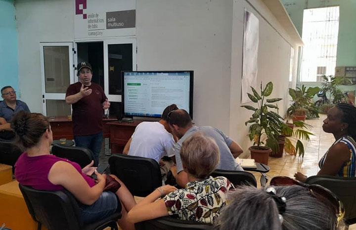 Destacan en Camagüey legado de Fidel en desarrollo informático