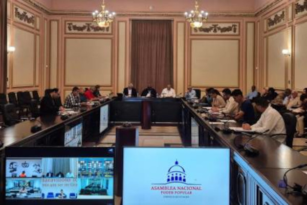 Foto: Tomada de cubadebate.cu Consejo de Estado evalúa asuntos de la agenda nacional