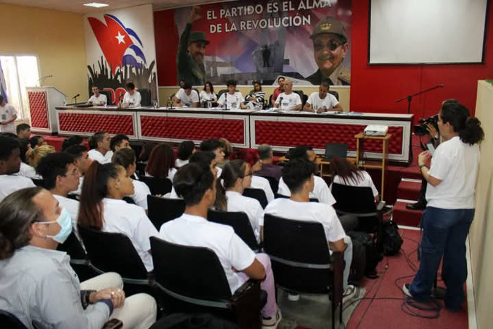 Fotos: Tomadas de facebook.com  Universidades camagüeyanas celebran Asamblea Postcongreso de la FEU