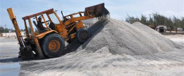 Extracción de sal marca buen paso en Camagüey