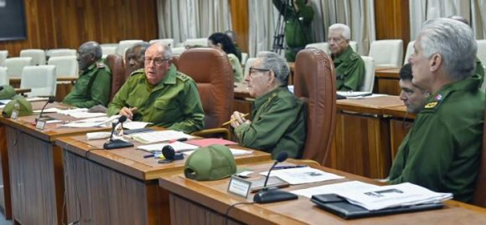 Consejo de Defensa Nacional sesiona y aprueba planes de trabajo
