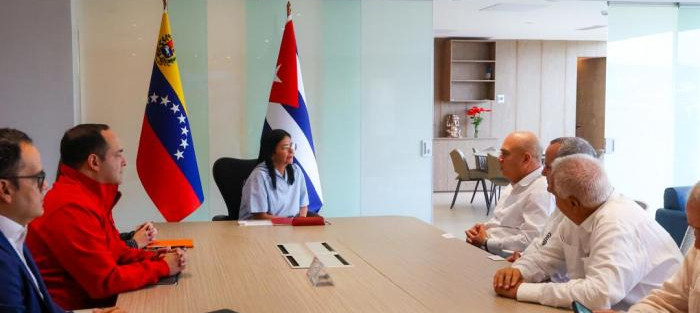 Morales Ojeda concluyó visita de trabajo a Venezuela