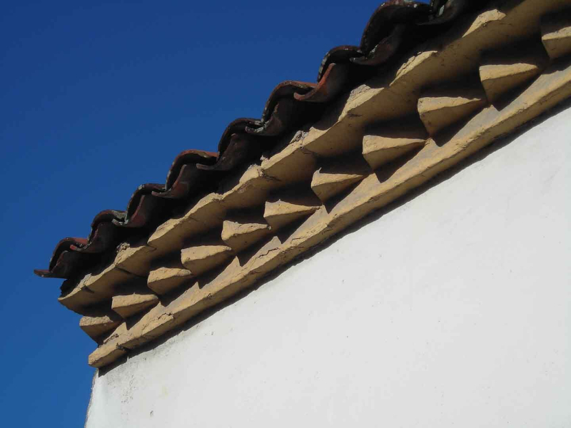 Alero de sardinel,  calle Lugareño,  Camagüey