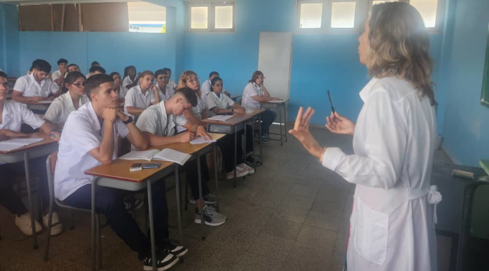  Mantener la formación académica fr