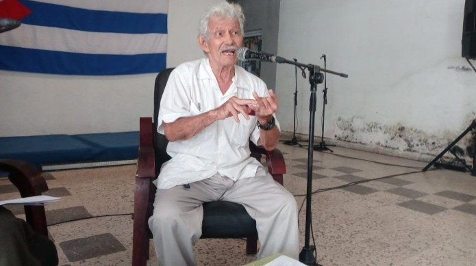 De un chino combatiente a la guayabera de Benito