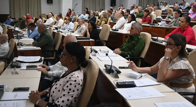 "No solo resistir, también avanzar y desarrollarnos" 